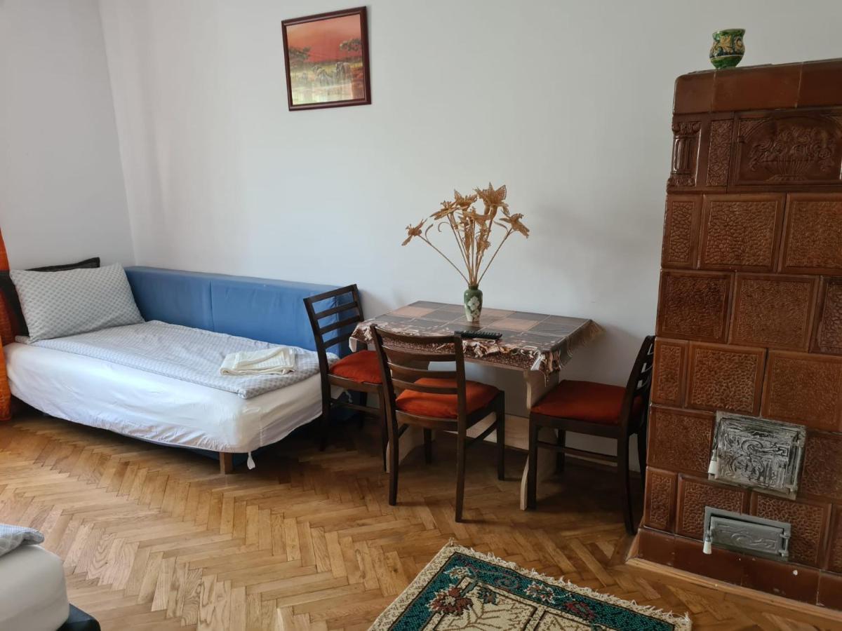 Sepsi-Szek Hotel Sfântu Gheorghe Bagian luar foto
