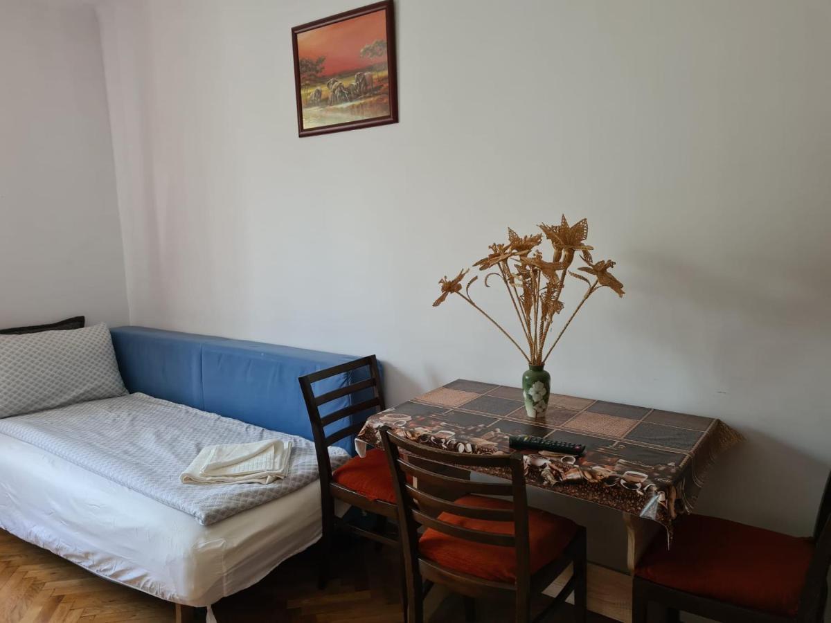 Sepsi-Szek Hotel Sfântu Gheorghe Bagian luar foto